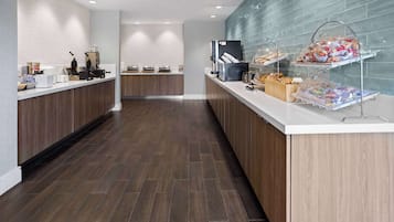 Free self-service breakfast on weekdays