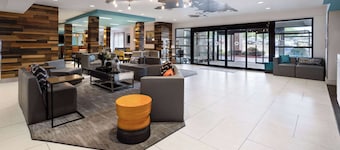 La Quinta Inn & Suites by Wyndham Atlanta Airport North