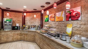 Free daily buffet breakfast