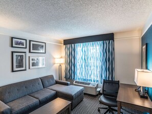 Suite, 1 King Bed, Non Smoking (One Bedroom)
