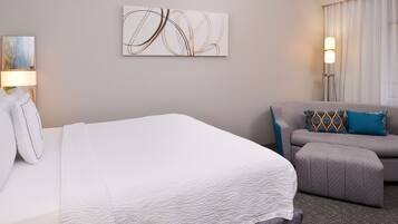 Caja de seguridad en la habitación y cortinas blackout