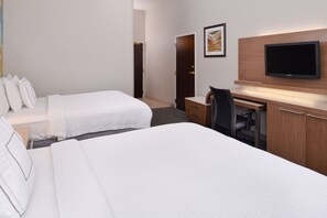 In-room safe, blackout curtains, iron/ironing board, free WiFi - Courtyard by Marriott Beaumont (Beaumont)