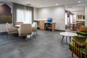 Lobby - Fairfield Inn & Suites By Marriott Beaumont (Beaumont)