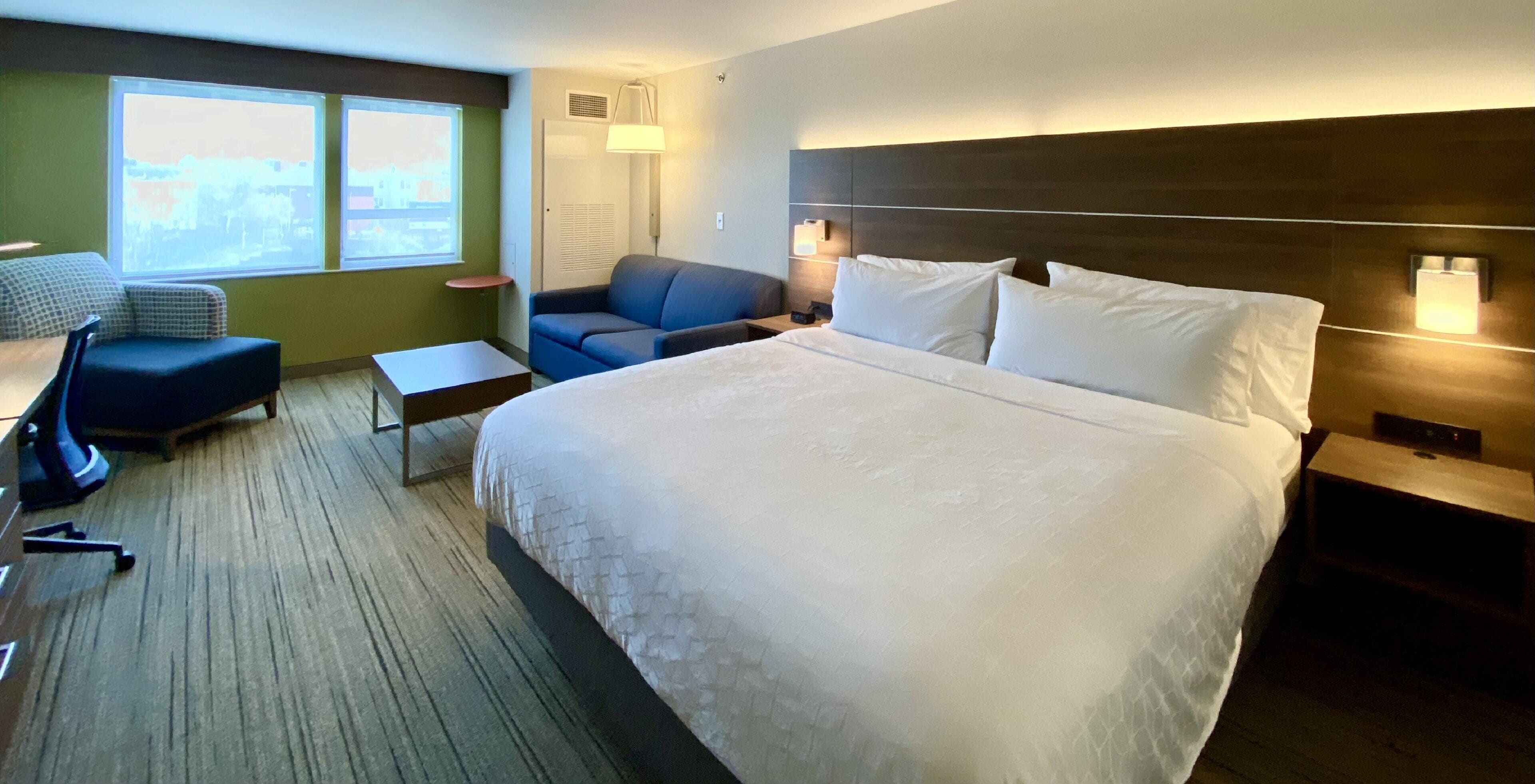 1 bedroom, minibar, in-room safe, desk