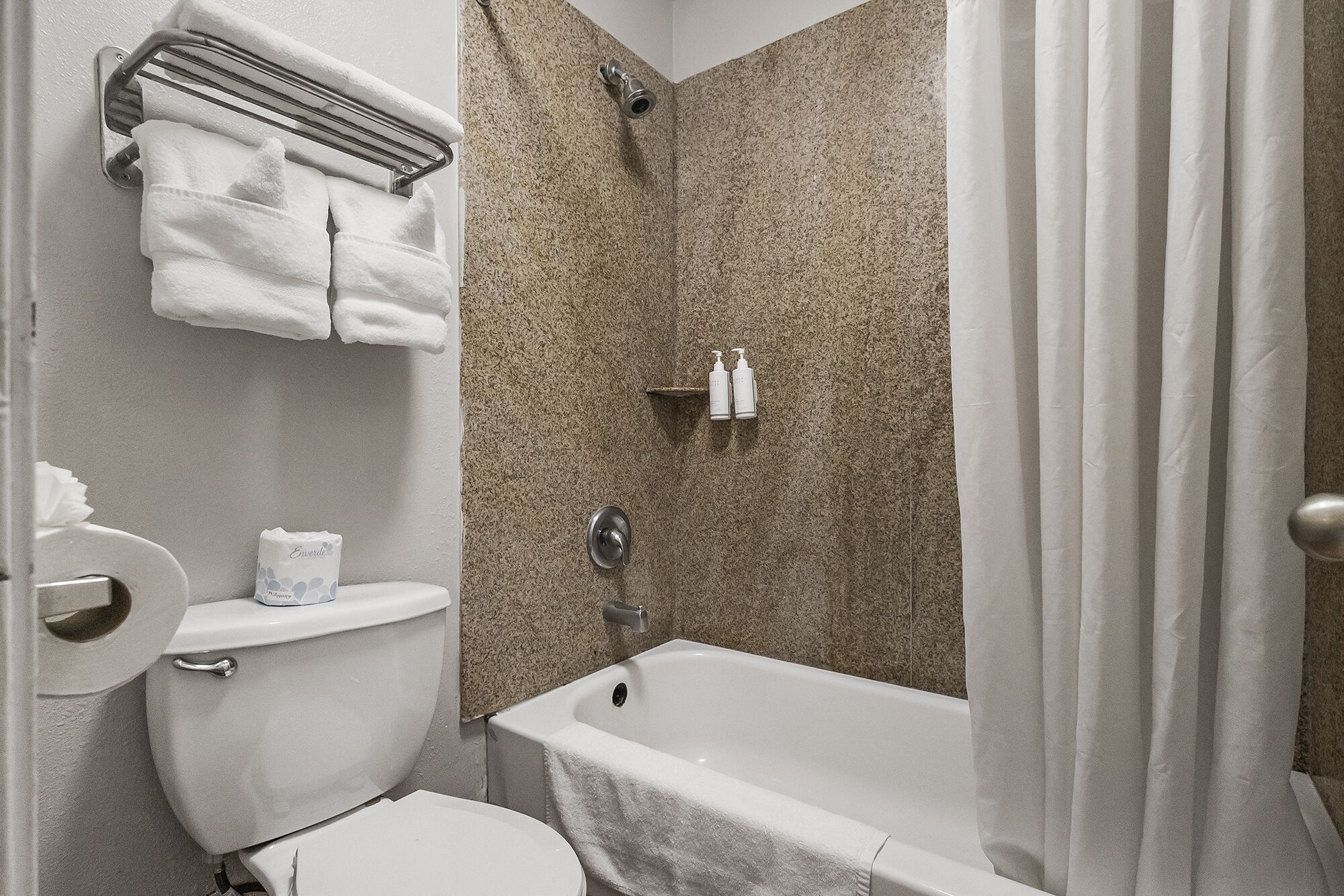 Photo - Heritage Inn Express Hayward