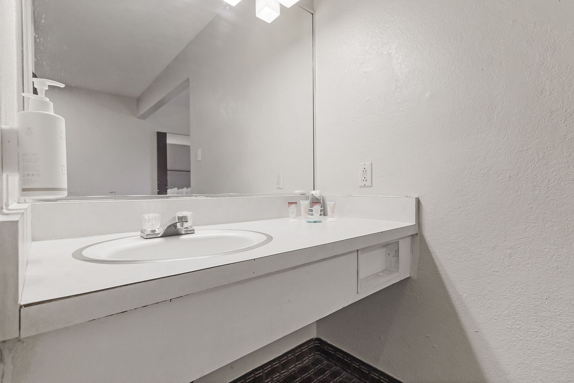 Photo - Heritage Inn Express Hayward