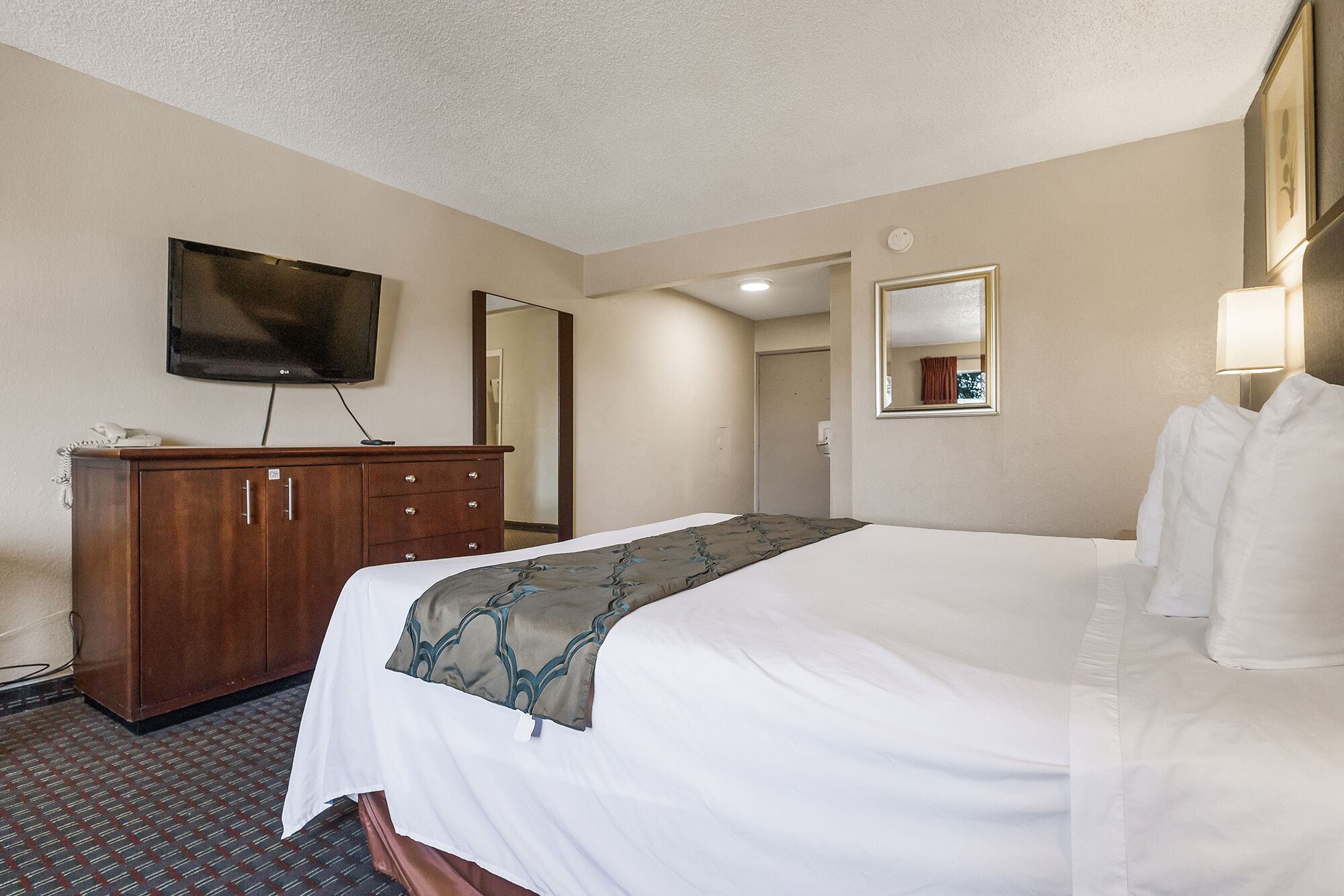 Photo - Heritage Inn Express Hayward