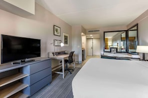Suite, 1 King Bed, Non Smoking, Balcony