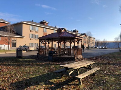 Best Western Plus Coldwater Hotel
