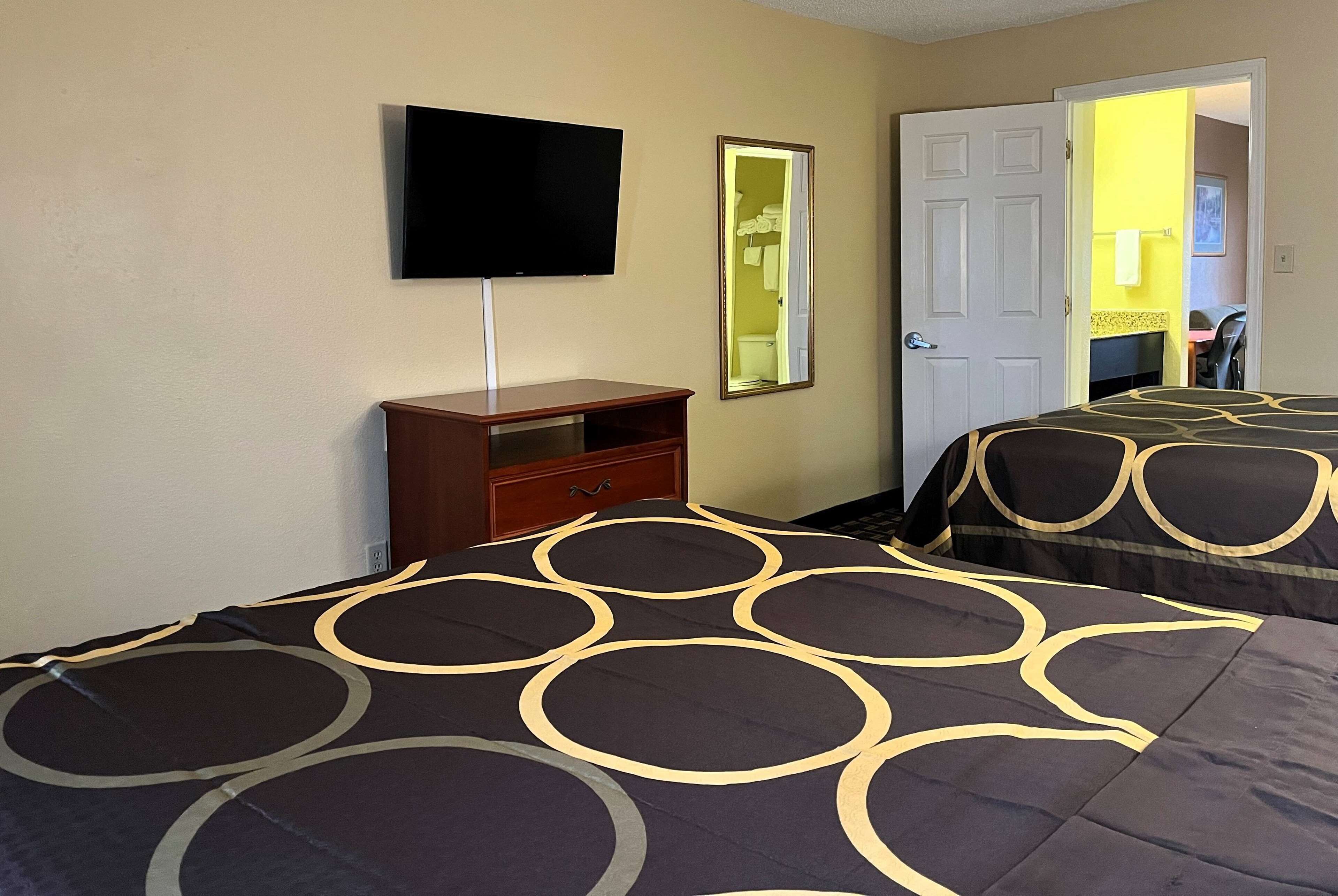 Foto - Super 8 by Wyndham Indianapolis/NE/Castleton Area
