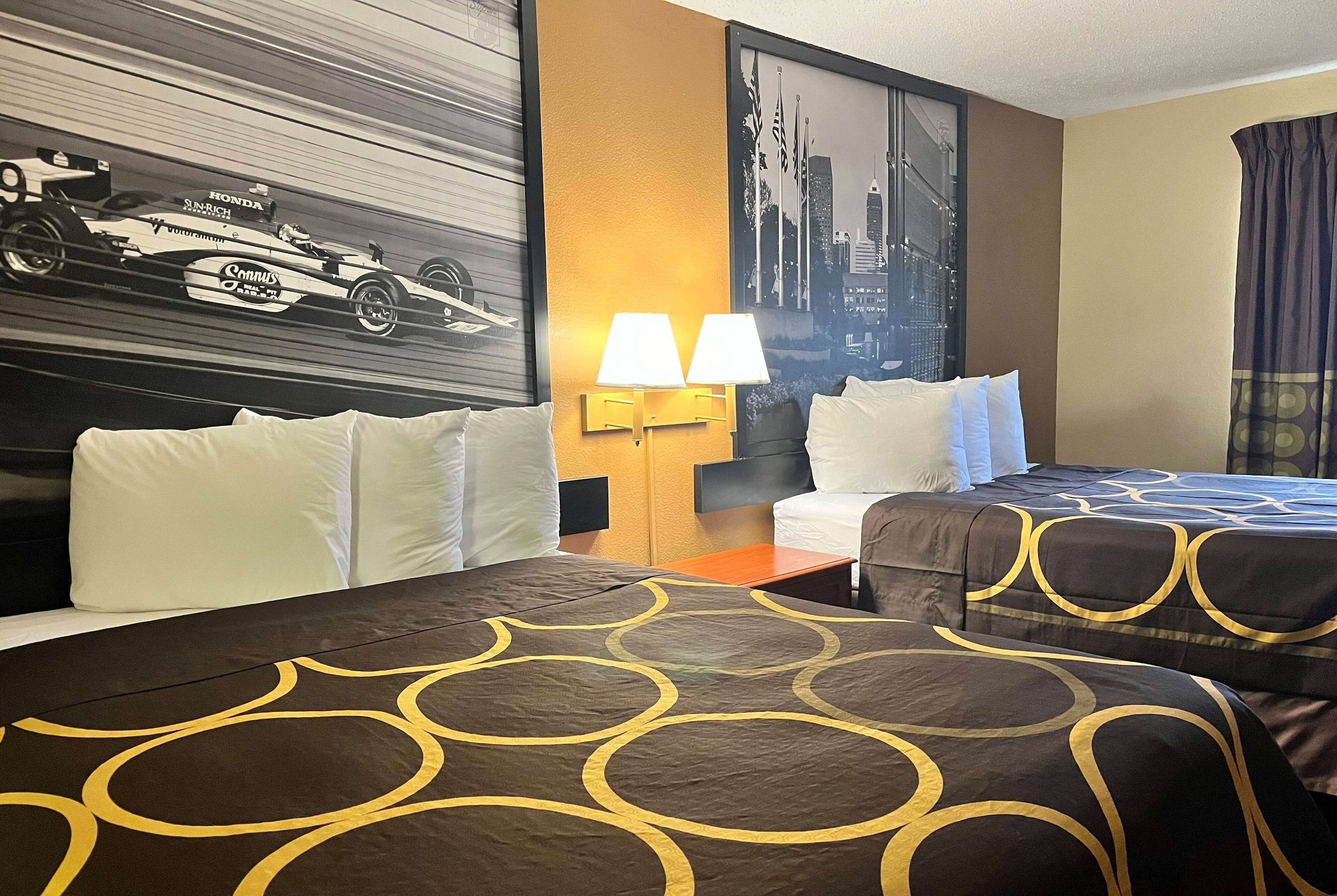 Foto - Super 8 by Wyndham Indianapolis/NE/Castleton Area