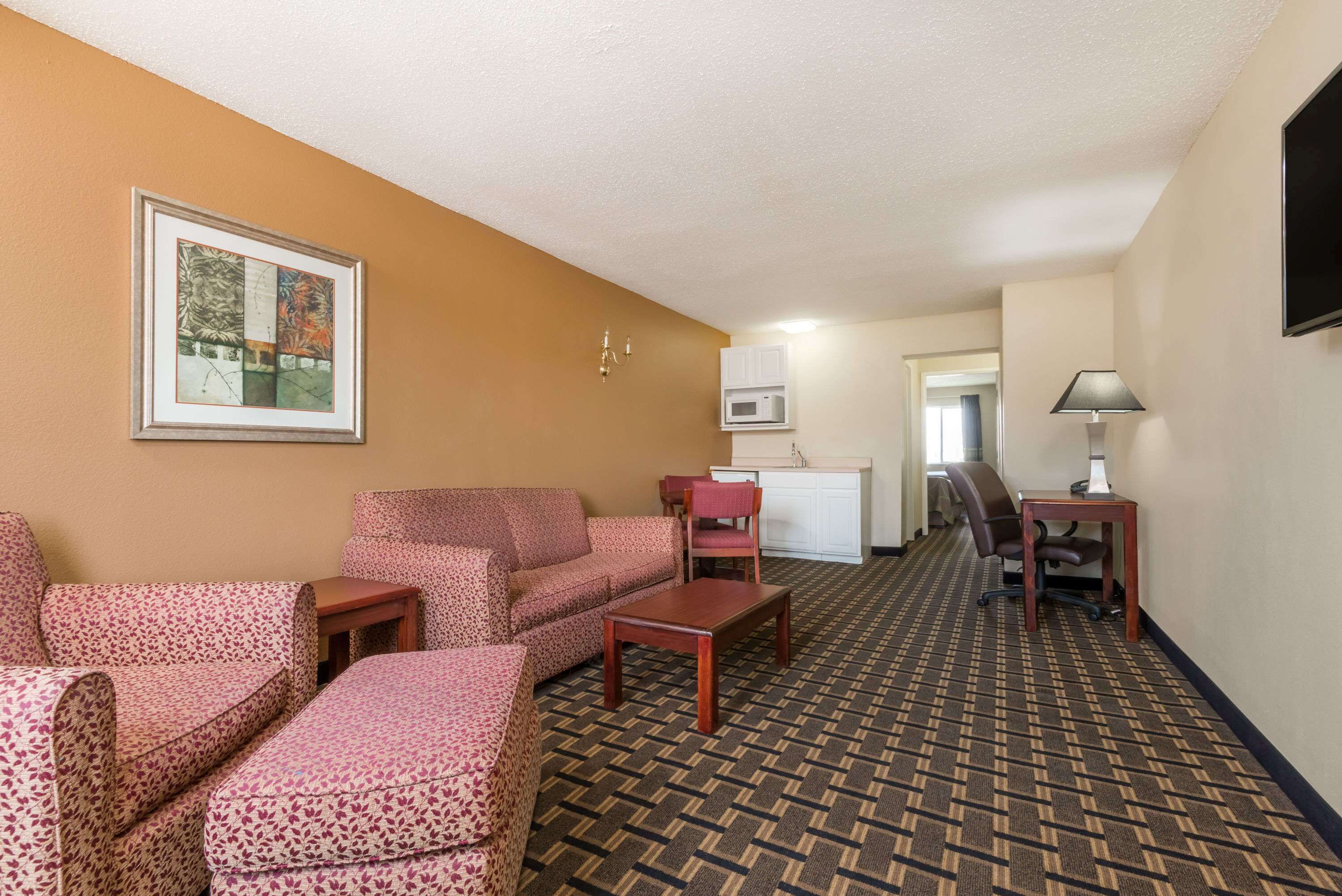 Foto - Super 8 by Wyndham Indianapolis/NE/Castleton Area