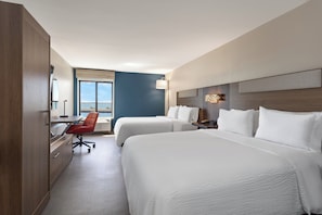 Down duvets, in-room safe, desk, blackout curtains