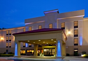 Exterior - Holiday Inn Express Indianapolis South by IHG (Indianapolis)