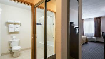 Bañera con ducha, cabezal de ducha con hidromasaje