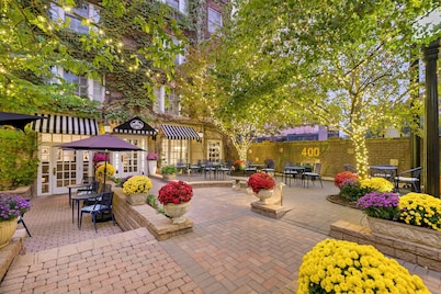 Best Western Plus Hawthorne Terrace Hotel