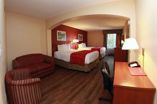 Ramada by Wyndham Fresno Northwest