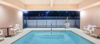 Ramada by Wyndham Fresno Northwest