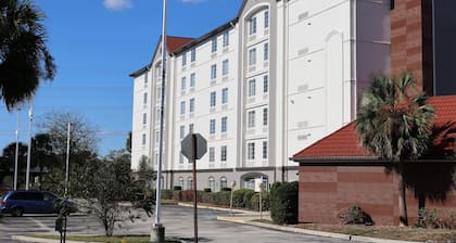 La Quinta Inn & Suites by Wyndham Ocala