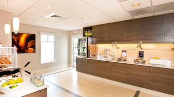 Free daily buffet breakfast