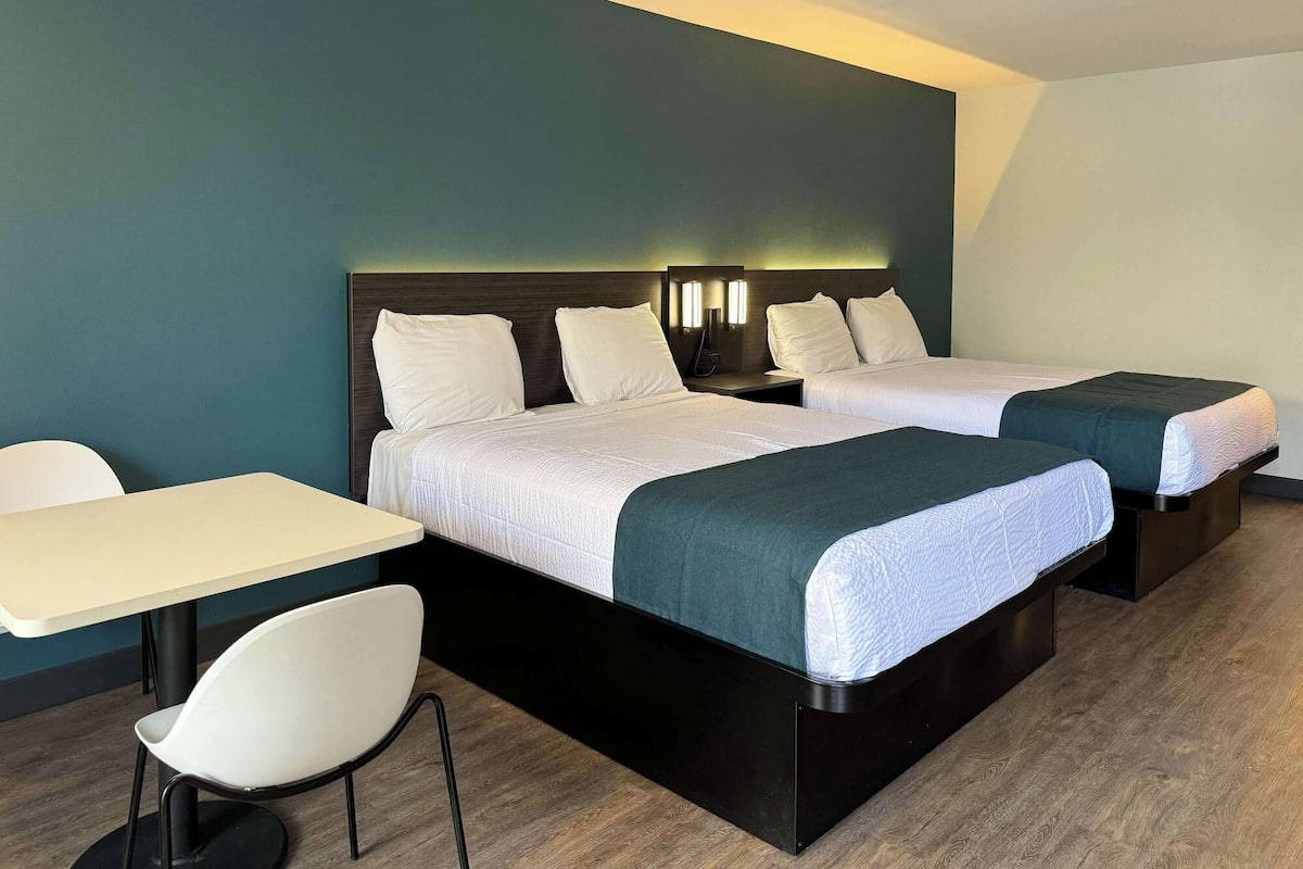 Wifi gratis y ropa de cama 