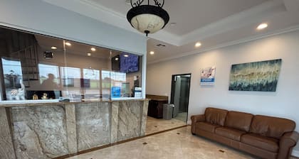 Studio 6 Suites Gardena, CA