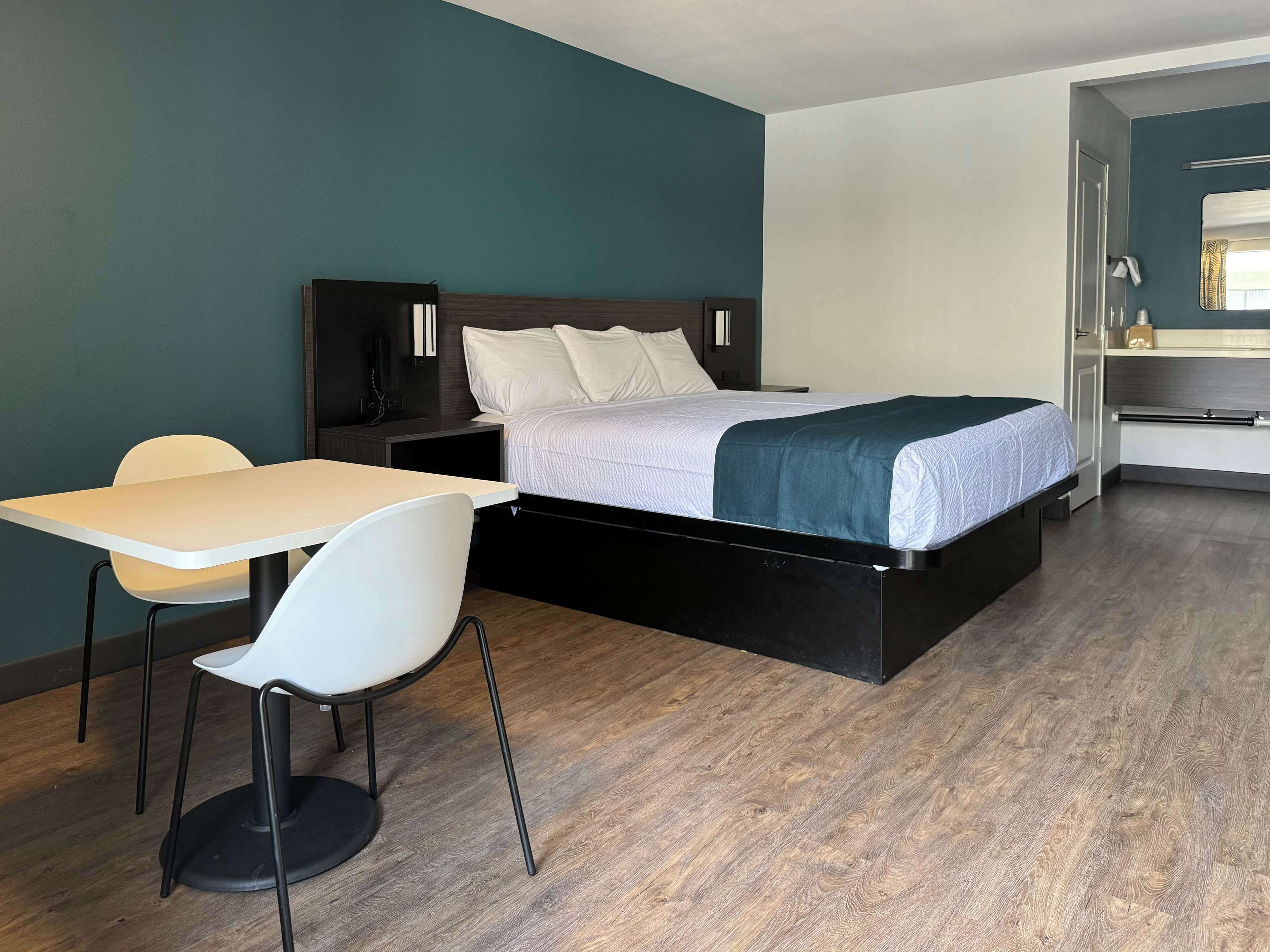 무료 WiFi, 침대 시트