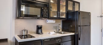 Sonesta Simply Suites Chicago Libertyville