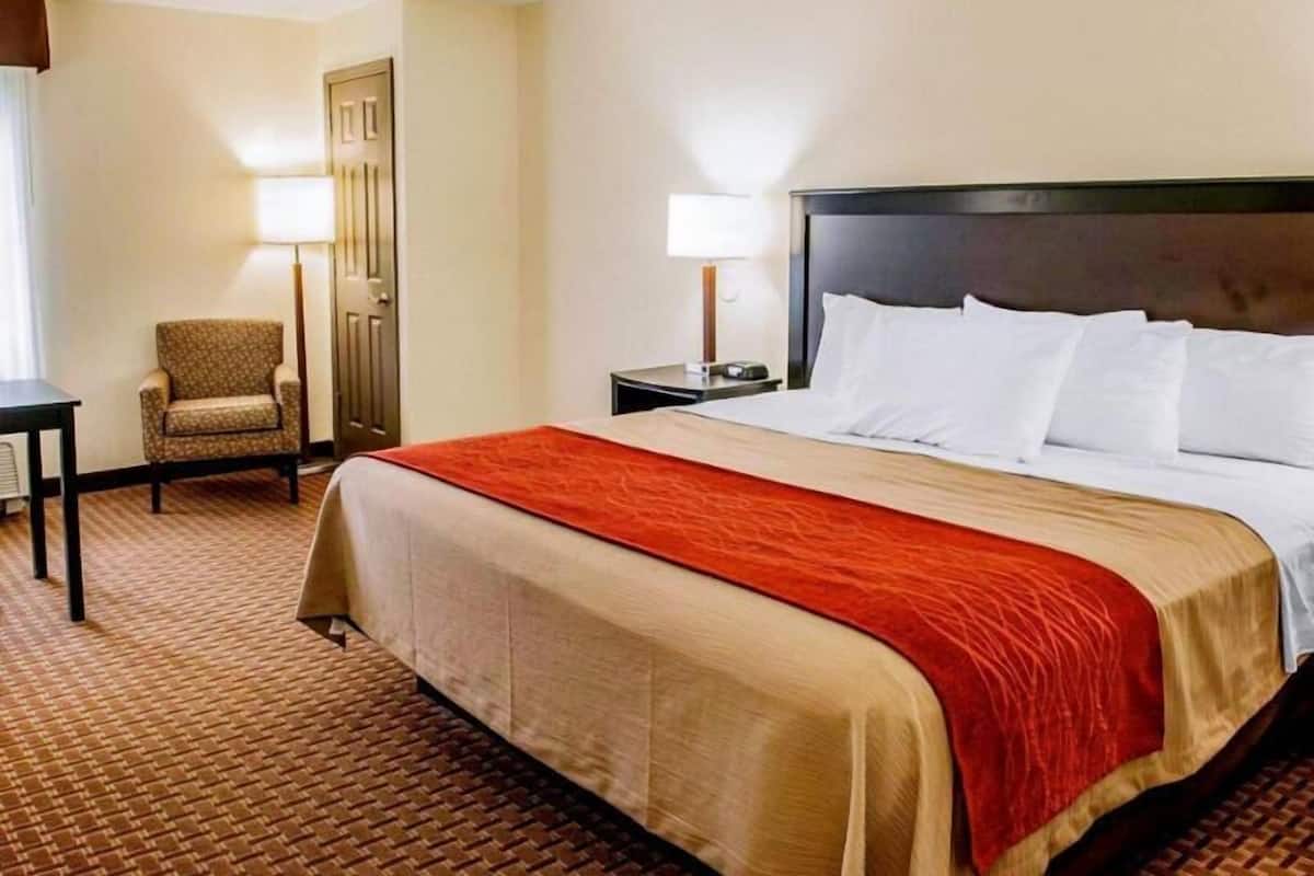 In-room safe, desk, laptop workspace, iron/ironing board