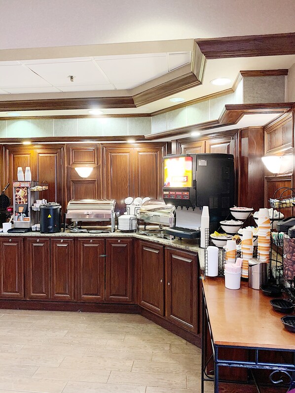 Bao gồm bữa sáng buffet hàng ngày 