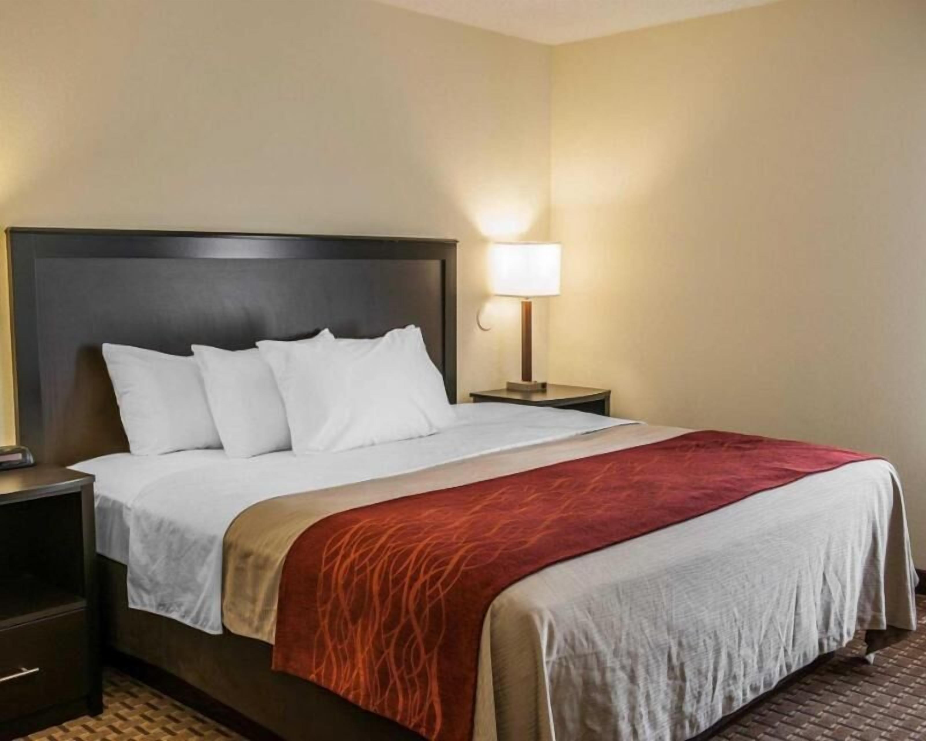 Coffre-fort, bureau, espace de travail pour ordinateurs portables