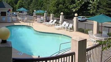 Seasonal outdoor pool