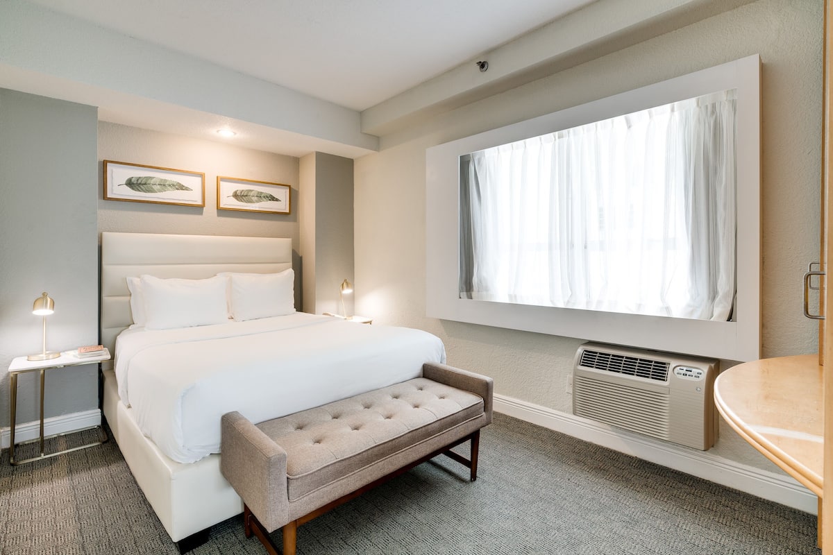 1 bedroom, laptop workspace, iron/ironing board, free internet