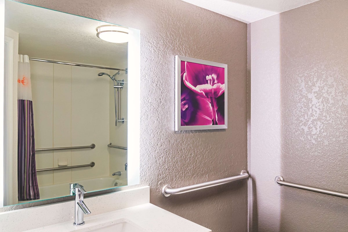 room, 2 double beds, accessible, non smoking (mobility/hearing accessible) | premium bedding, desk, laptop workspace, blackout curtains