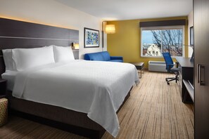 In-room safe, desk, soundproofing, iron/ironing board - Holiday Inn Express Suites Belmont by IHG (Belmont)