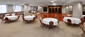 Ramada by Wyndham Milwaukee