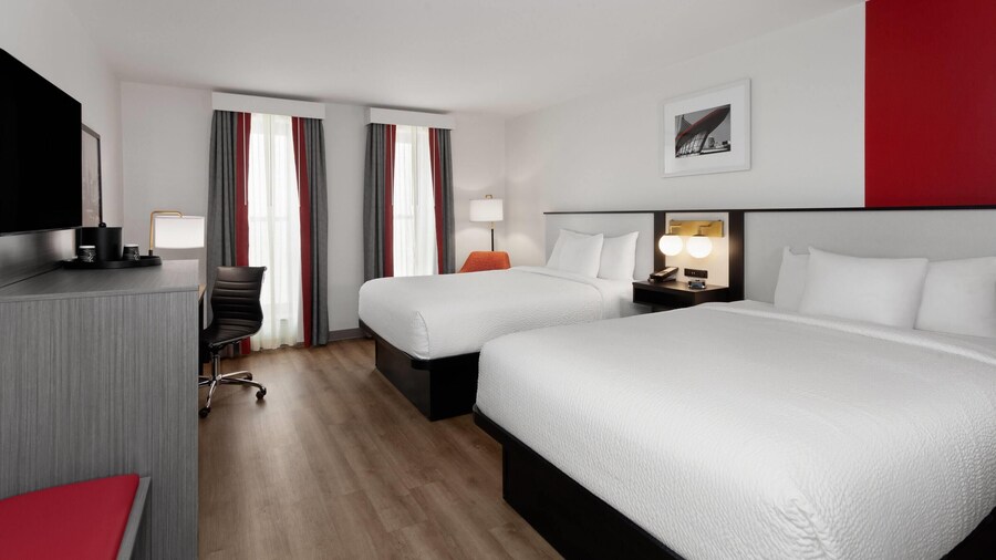 Ramada by Wyndham Milwaukee