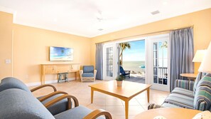 Villa, 3 habitaciones, frente al mar | Ropa de cama de alta calidad y camas con pillow-top 