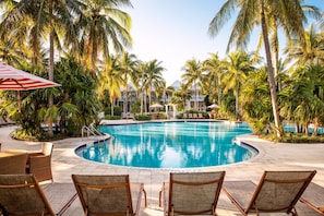 3 outdoor pools, sun loungers
