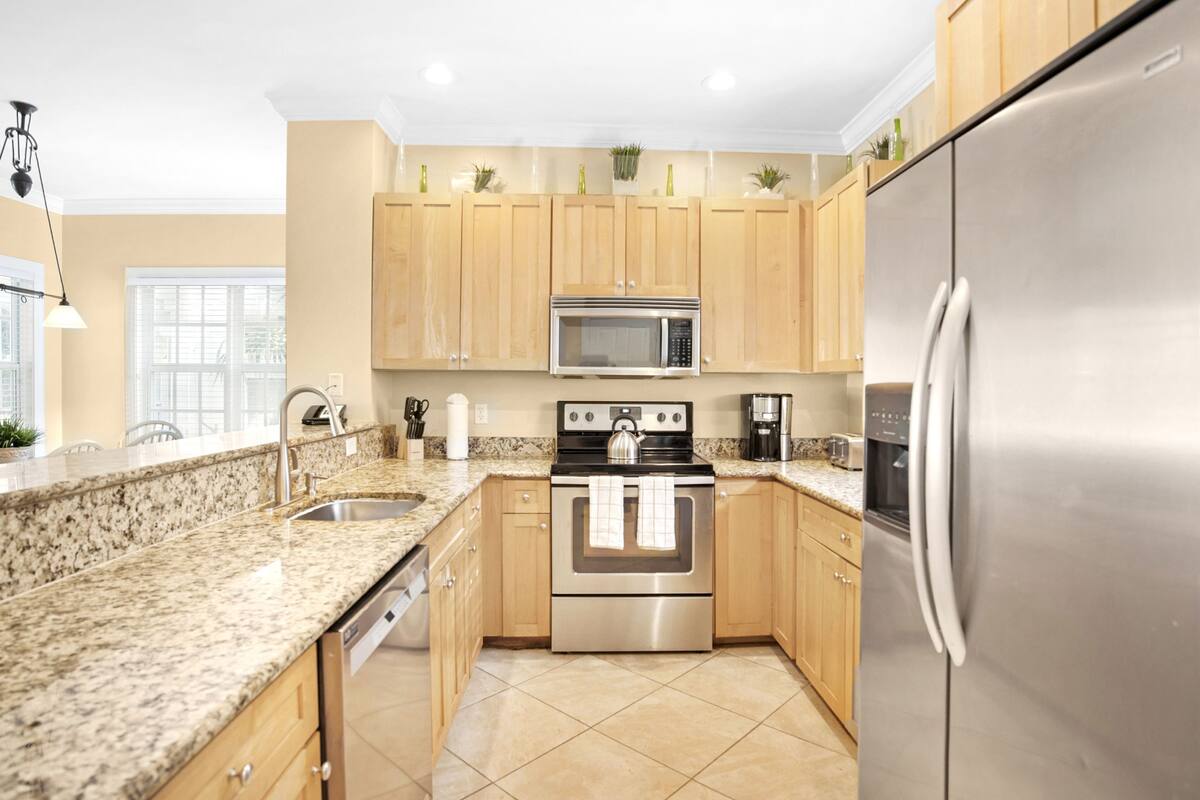 villa, 3 bedrooms, beachfront | private kitchen | coffee/tea maker