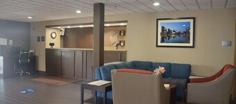 Comfort Inn & Suites Maumee - Toledo (I80-90)