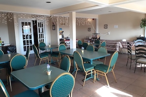 Petit déjeuner continental compris tous les jours