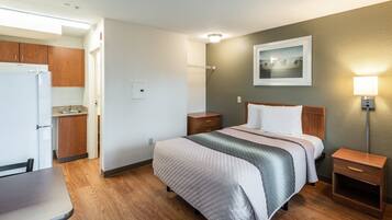 1 bedroom, desk, blackout curtains, free WiFi