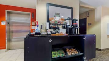 Desayuno para llevar gratuito y diario