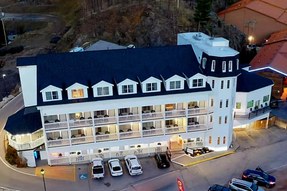 Roosevelt Inn Mount Rushmore