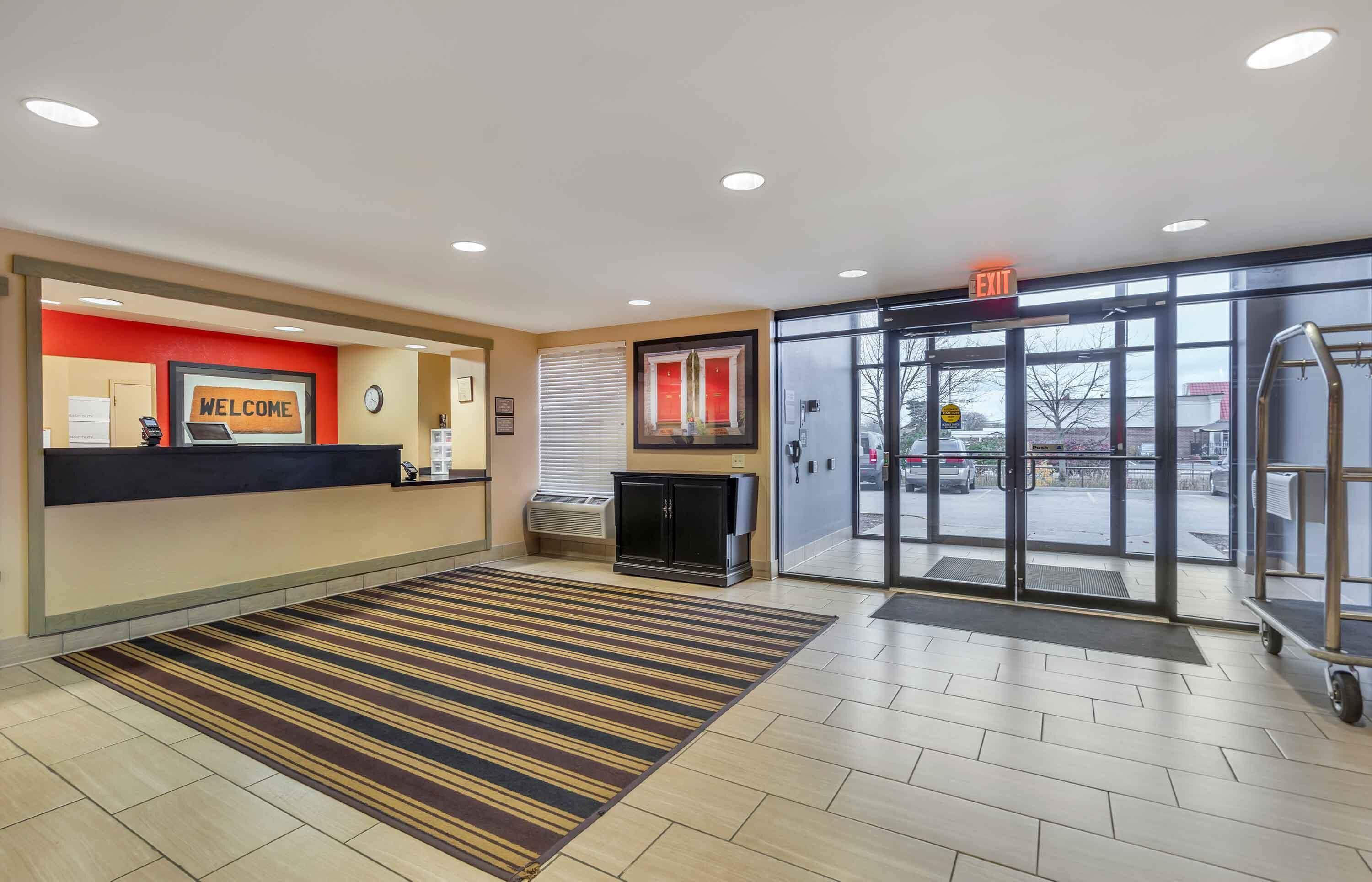 Photo - Extended Stay America Suites Chicago Lombard Yorktown Center