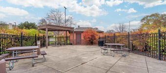Extended Stay America Suites Chicago Lombard Yorktown Center