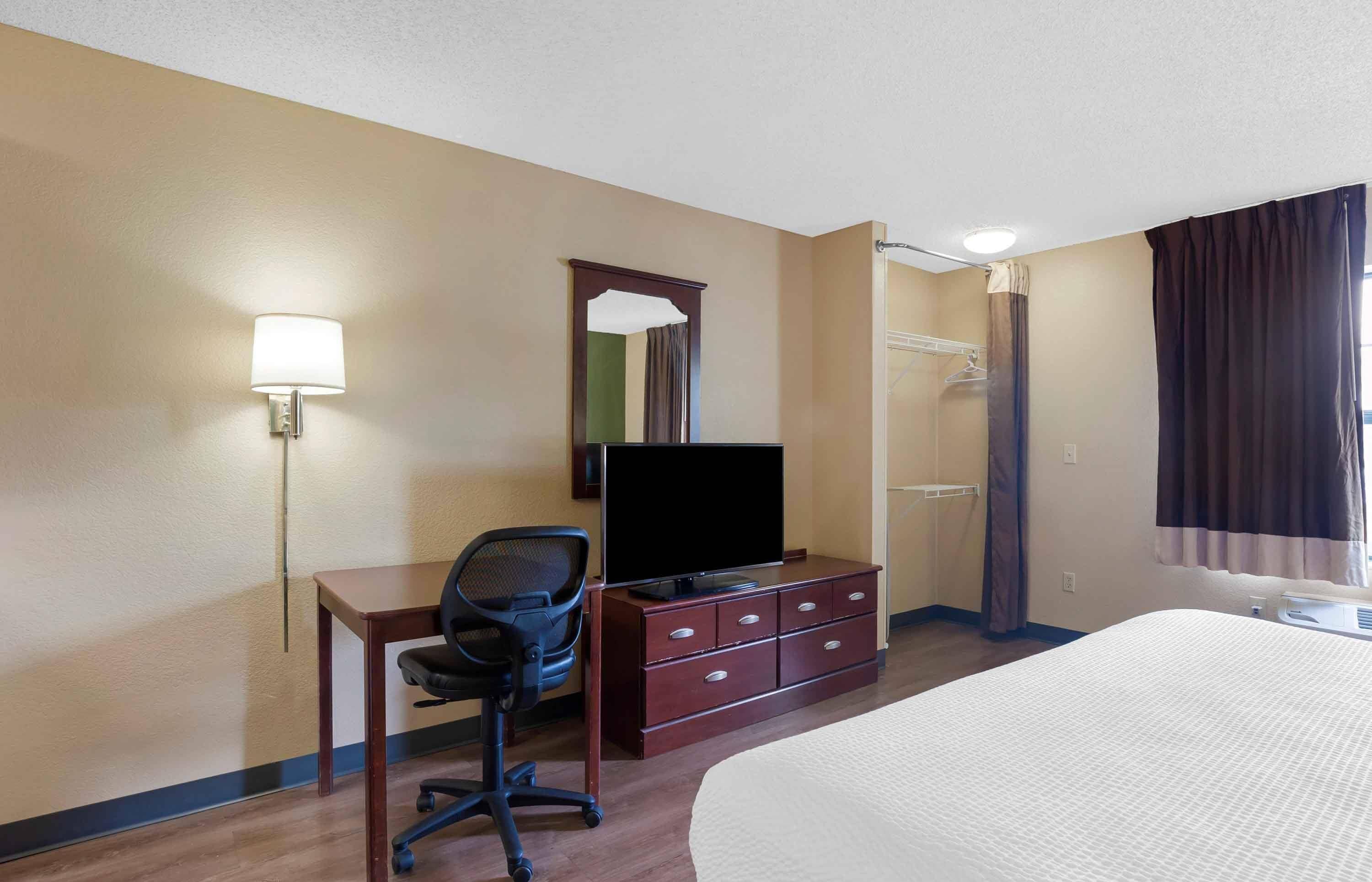 Pillowtop beds, desk, laptop workspace, iron/ironing board