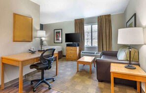 Deluxe Studio, 1 Queen Bed with Sofa bed, Non Smoking | Desk, iron/ironing board, free WiFi, bed sheets - Extended Stay America Suites Boston Westborough Computer Dr (Westborough)