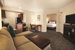 Egyptian cotton sheets, premium bedding, down duvets, in-room safe